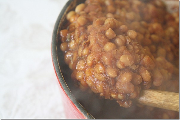 Spicy-Maple-Baked-Beans-Stir