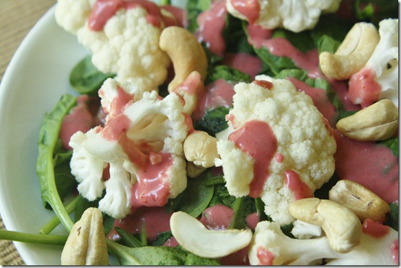 Strawberry-almond-salad-dressing-close-up
