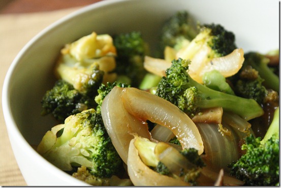 Healthy-Chinese-Broccoli-Bowl