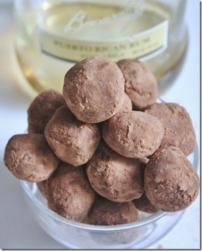 chocolate-rum-truffles-bowl