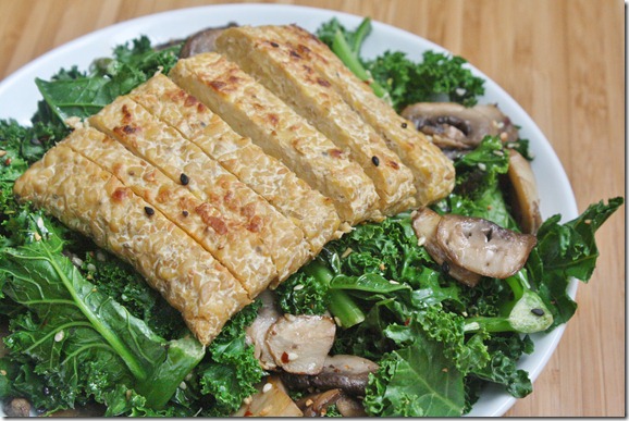 sesame-mushroom-and-kale-with-tempeh