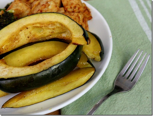 nutmeg-roasted-acorn-squash