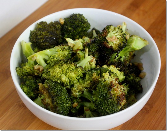 nutty-roasted-broccoli-bowl
