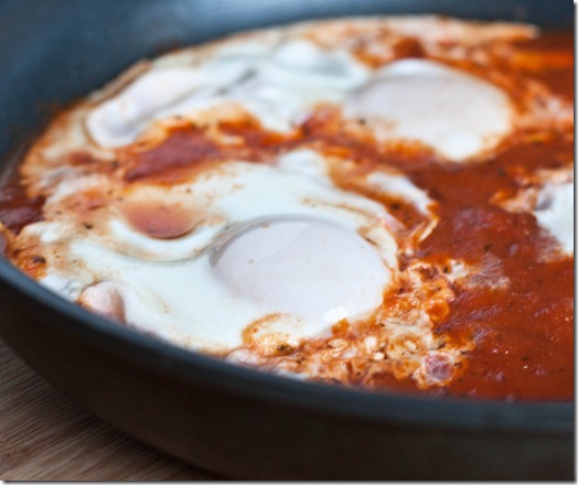 eggs-poached-in-tomato-sauce