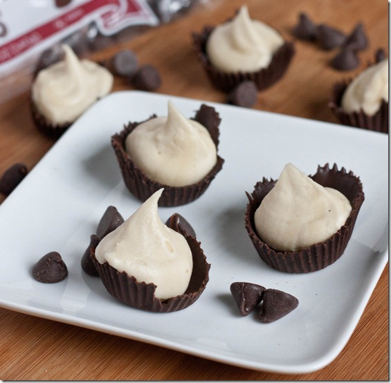 buttercream-shots-in-chocolate-cups-4