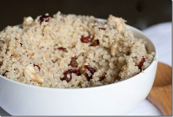 cranberry-cashew-quinoa-bowl