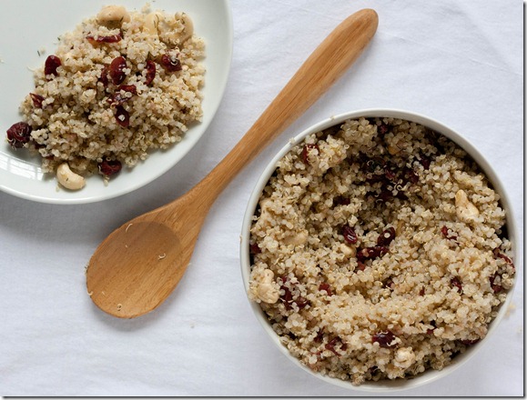 cranberry-cashew-quinoa-overhead