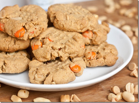 quadruple-peanut-cookies-side