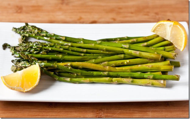 roasted-asparagus-plated