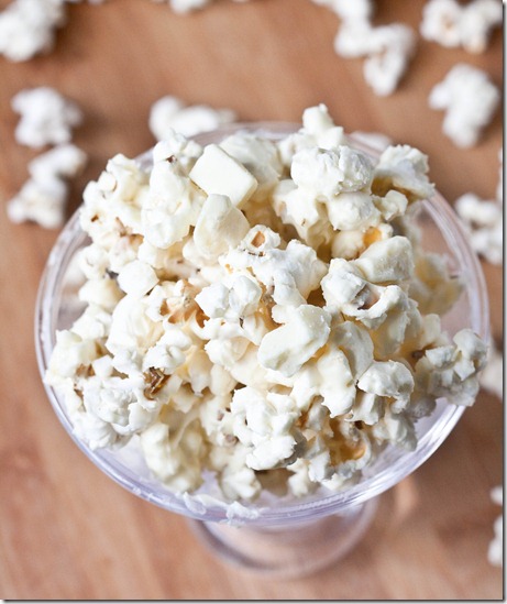 white-chocolate-popcorn-serving