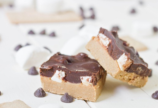 No Bake Peanut Butter S'mores Bars Close Up