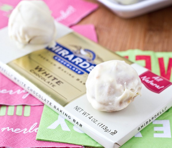 Low-Fat Cake Balls White Chocolate