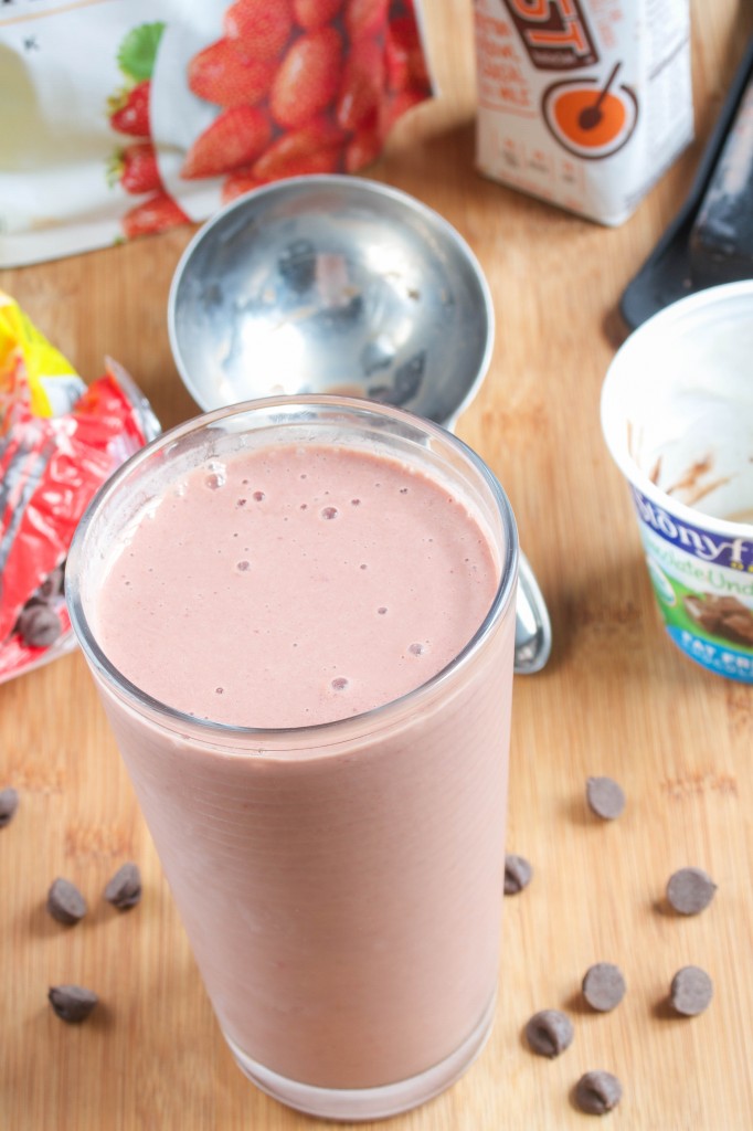 Chocolate Covered Strawberry Smoothie