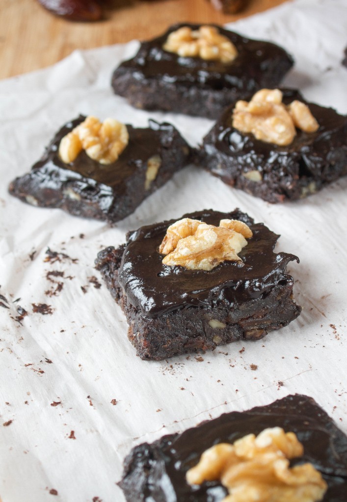 Raw Brownies With Avocado Frosting