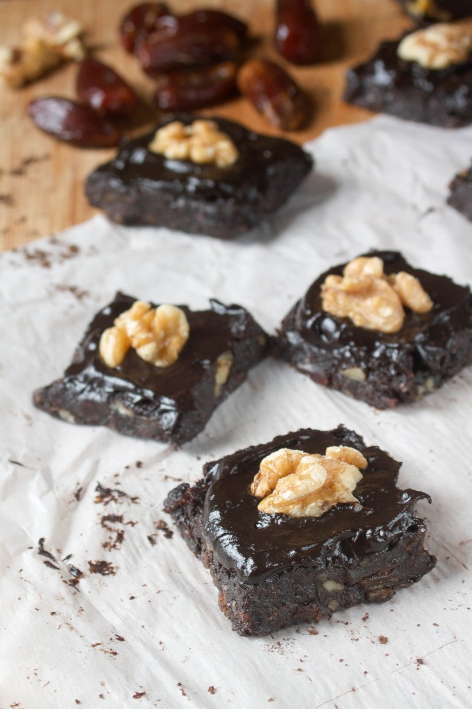 Raw Brownies With Avocado Frosting