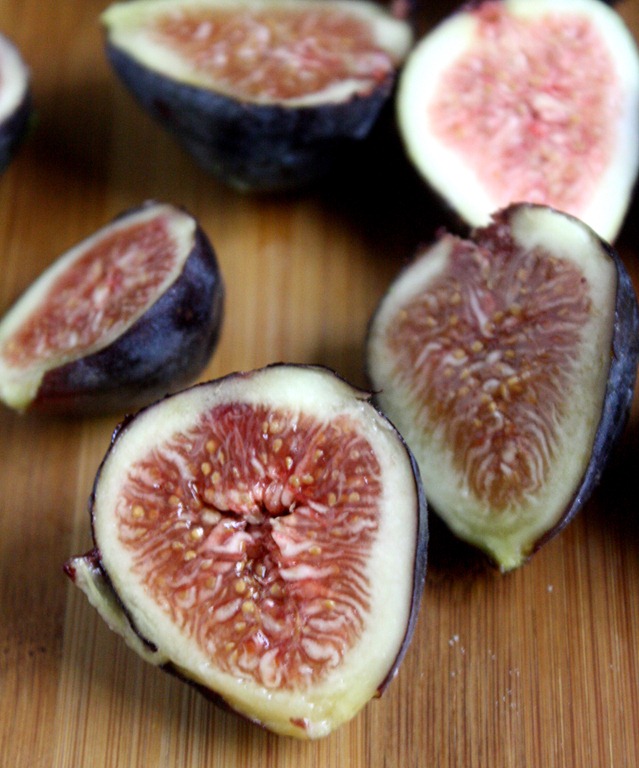 Chocolate Hazelnut Stuffed Figs | The Wannabe Chef
